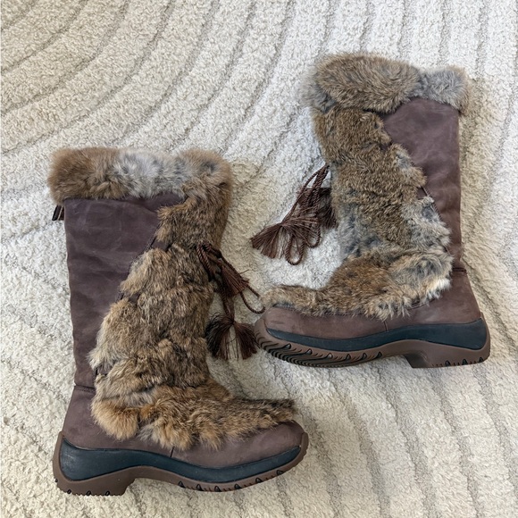 Women’s Fur Embroidered Winter Boots - Brown - Picture 2 of 6